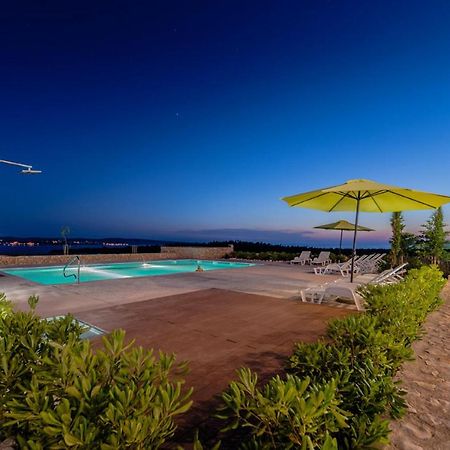 Isola Bella Pag Aparthotel Povljana Exterior foto